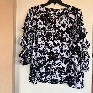 Slim Factor Investments Womens Large Black White Floral Tiered Puff Sleeve NWT